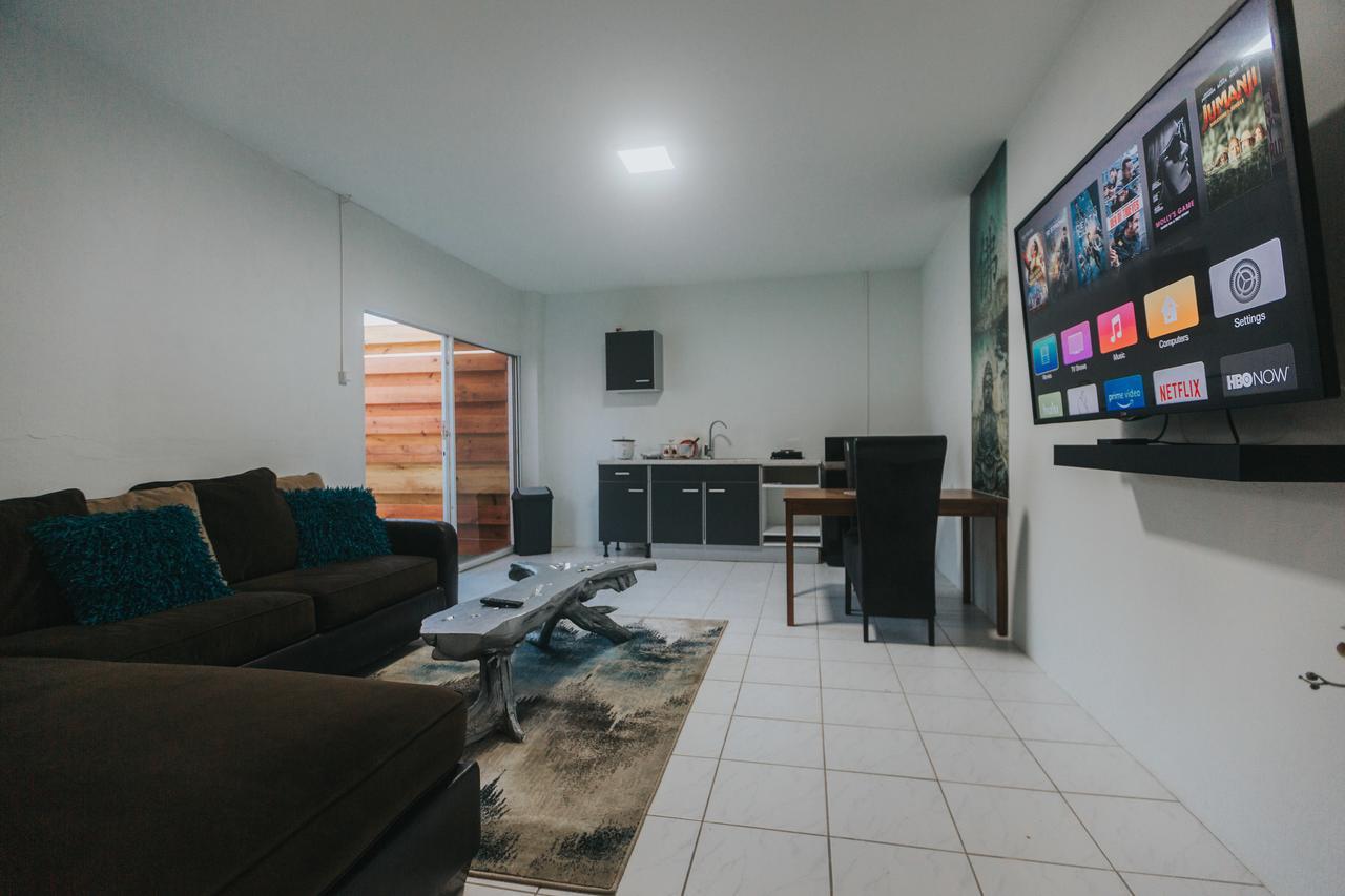 Buddha Studios Aruba Palm Beach Esterno foto