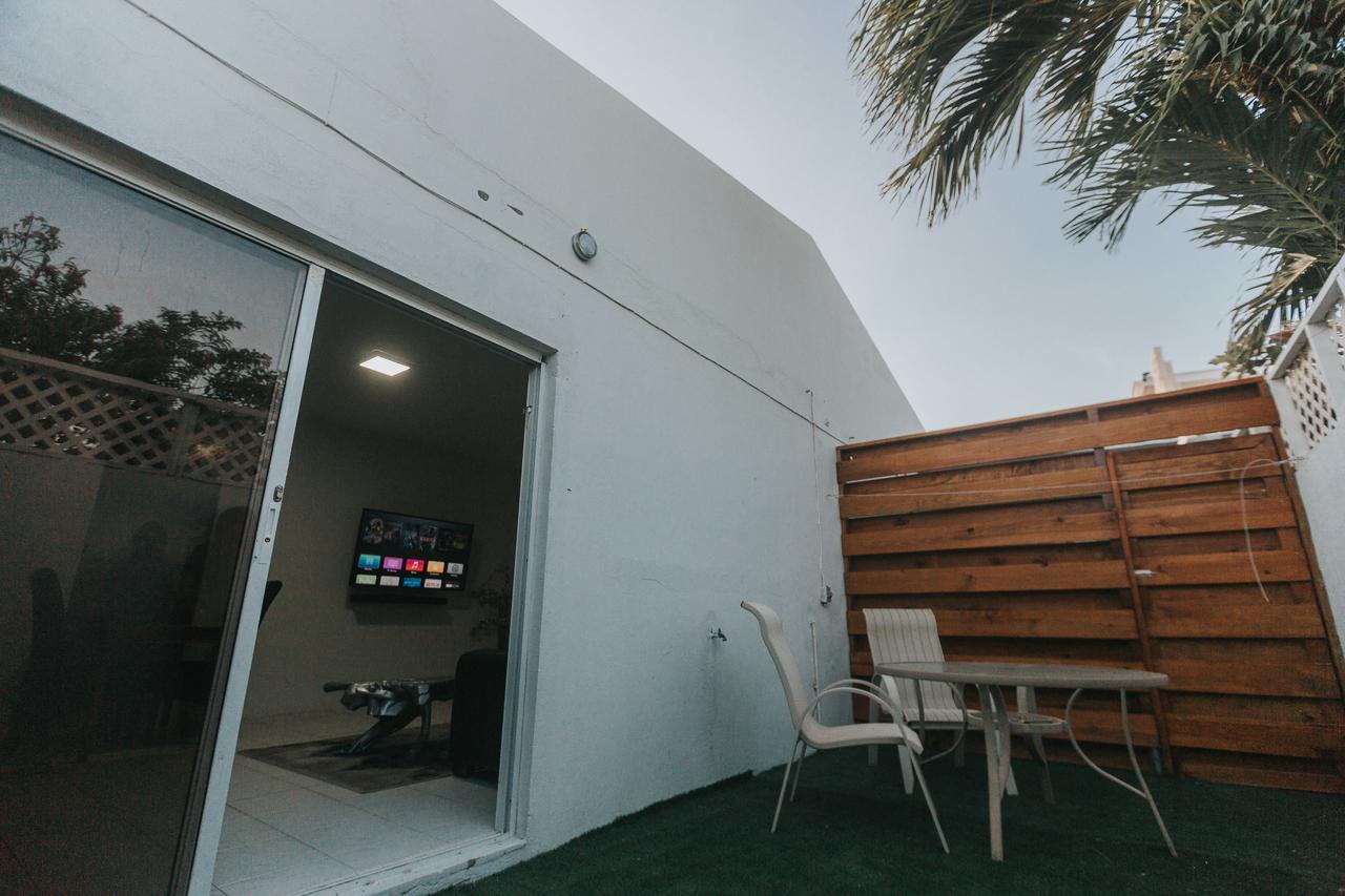 Buddha Studios Aruba Palm Beach Esterno foto